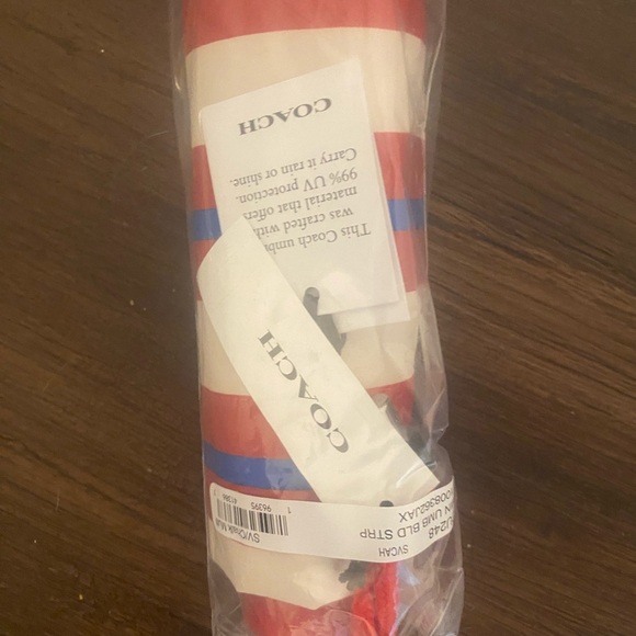 Coach mini UV umbrella - Picture 2 of 2